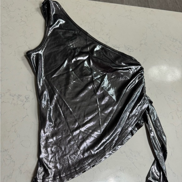 Metallic Skirt Set - Picture 3 of 5